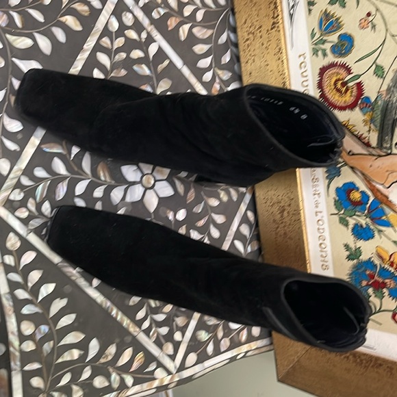 Stuart Weitzman suede boots - Picture 2 of 5